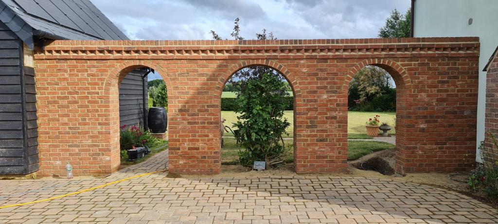 Arch Wall Image 4